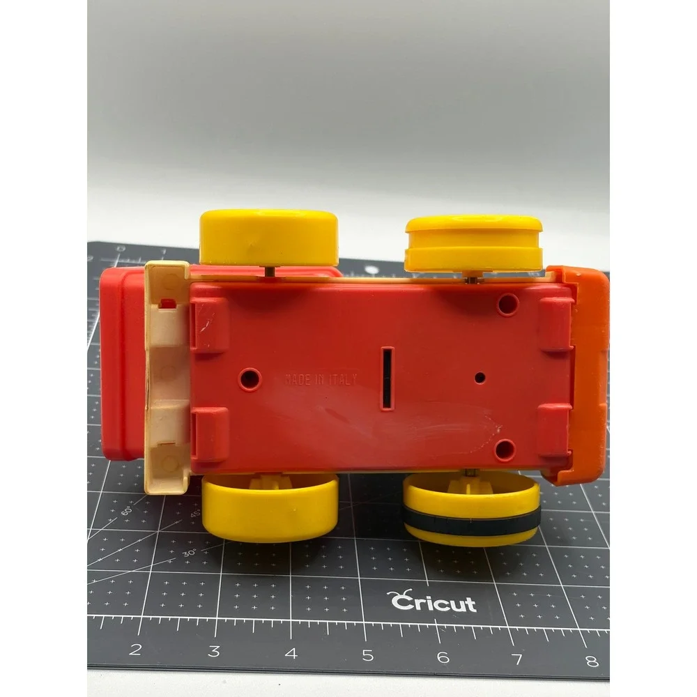 Vintage Chicco Dump Truck Toy Made in Italy Red Yellow White Plastic Vehicle